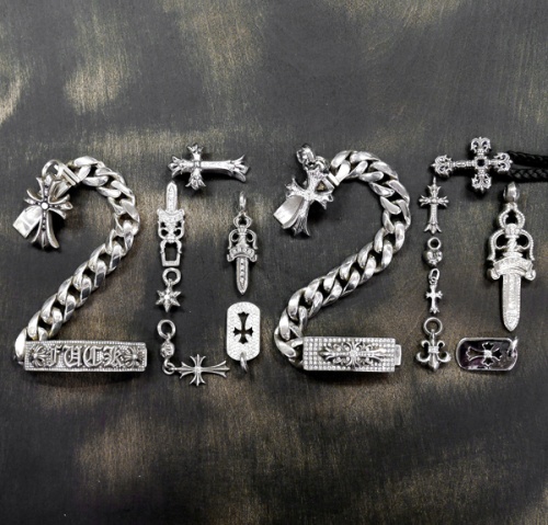 2020年 新年明けましておめでとうございます☆ 今年もクロムハーツカスタム、修理ご相談をお待ちしております!!