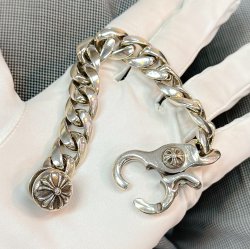 クロムハーツ クリップブレスレット 修理 クリップバネ交換 仕上がりました☆