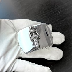 クロムハーツカスタム ミリタリーバックル ダガー パヴェダイヤモンド 完成しました！