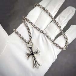 クロムハーツカスタム CHクロス スモール ペンダント ブラックダイヤパヴェ加工 完成☆