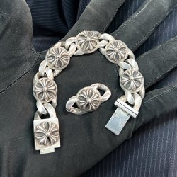 クロムハーツ クロスボール ブレスレット サイズ直し コマ抜き可能です！