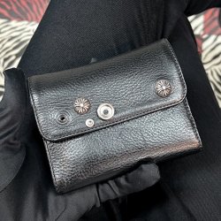 クロムハーツ ミニウェーブウォレット クロスボタン 取れ修理 カシメ加工