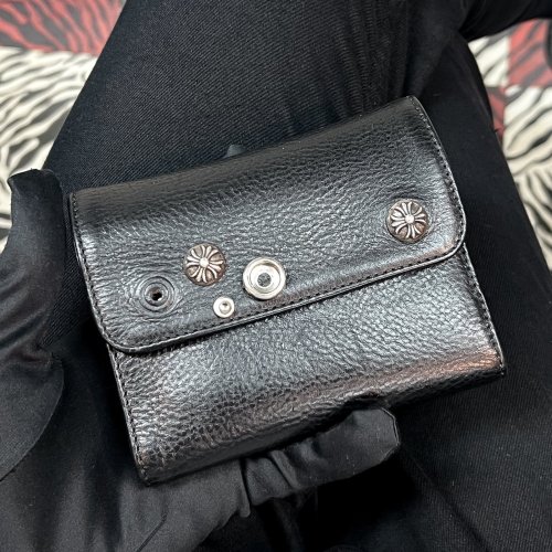 クロムハーツ ミニウェーブウォレット クロスボタン 取れ修理 カシメ加工