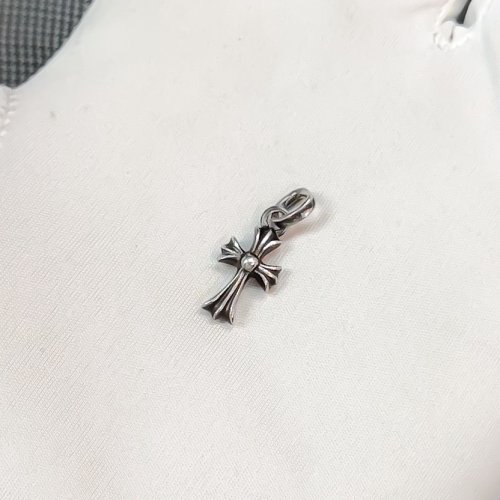 クロムハーツ ベビーファットクロス パヴェダイヤモンドカスタム 完成致しました!