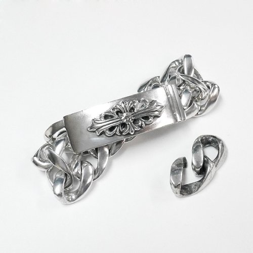 CHROME HEARTS フローラルクロス IDブレス サイズ直し コマ抜き 修理 対応いたします！！