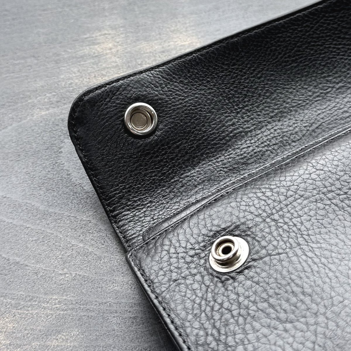 画像4: クロムハーツ ウェーブウォレット 財布修理 クロスボタン 取付 カシメ直し