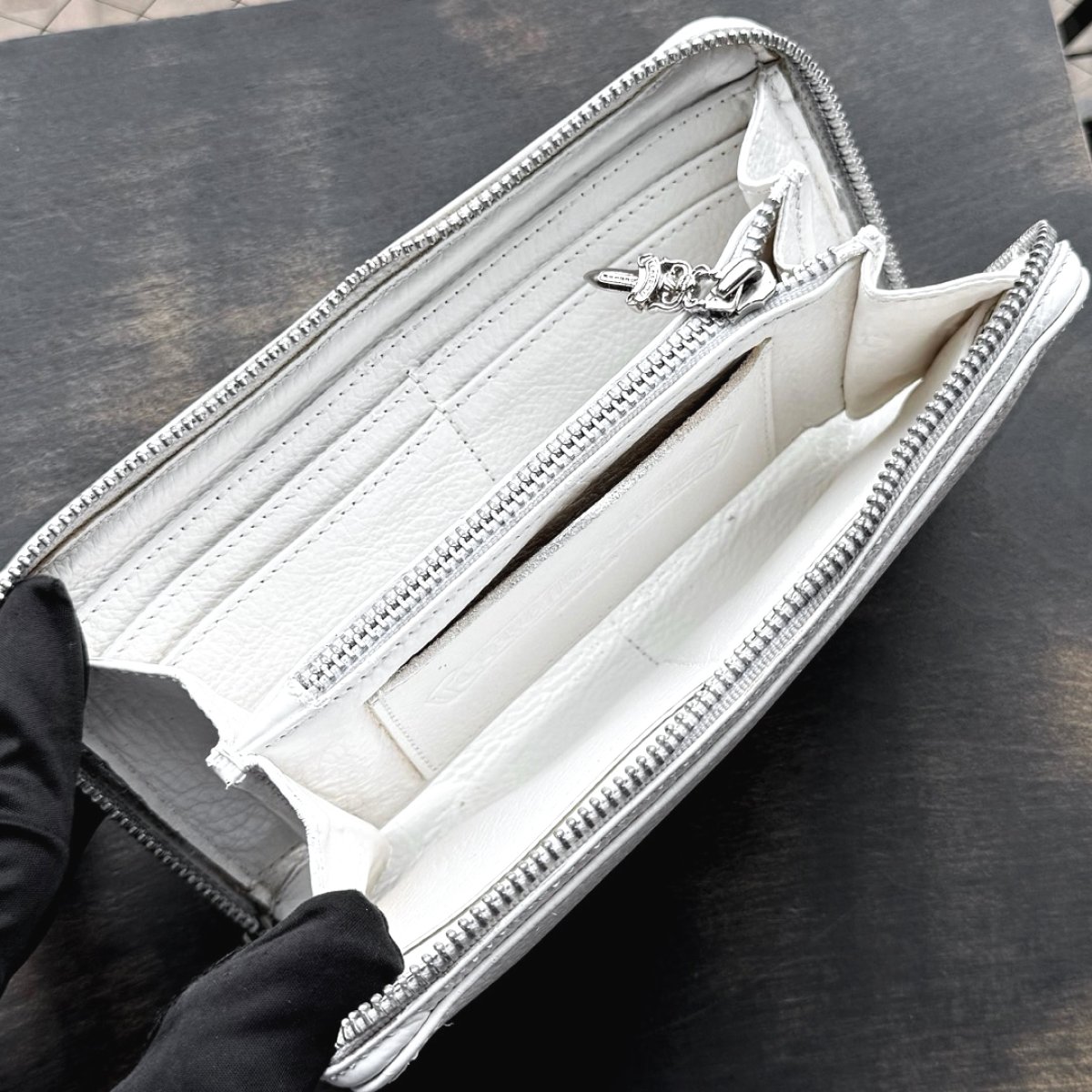 画像4: クロムハーツ財布修理 白 ホワイト 染め直し 塗り直し REC F ZIP フィリグリープラス ジップウォレット