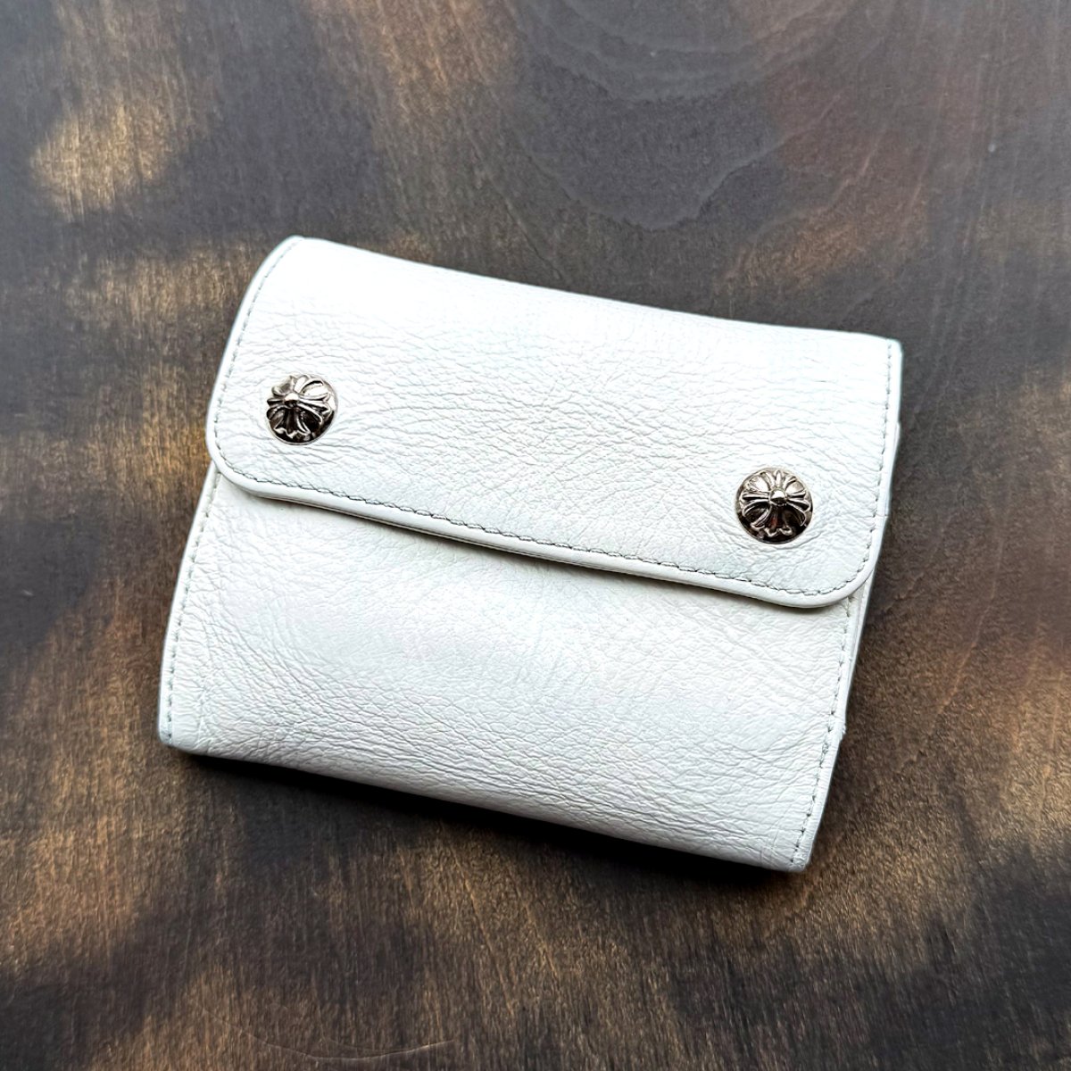 画像3: クロムハーツ修理 財布 染め直し ミニウォレット 白 レザー塗り直し ひび割れ クリーニング