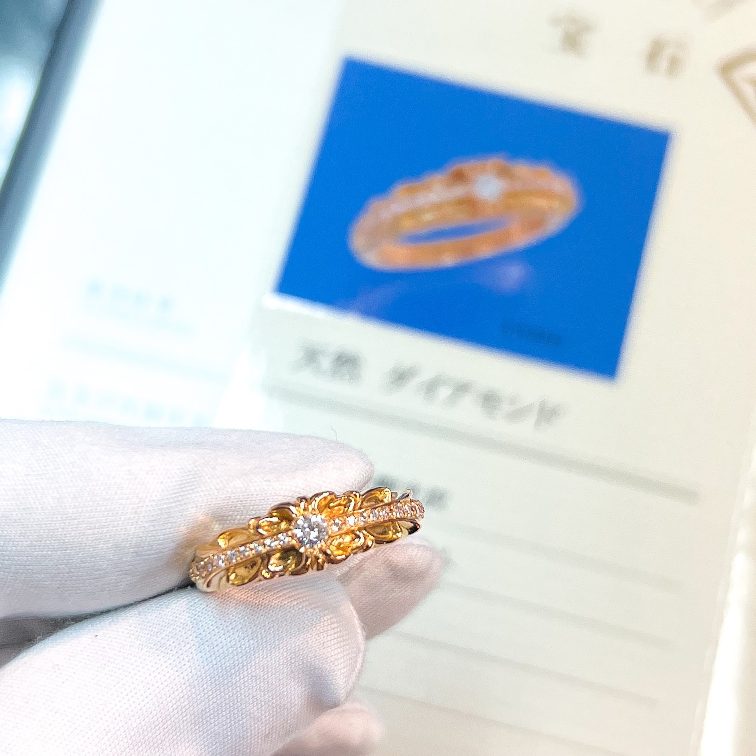 クロムハーツ22Kベイビークラシックフローラルクロスリングのパヴェダイヤカスタム 天然ダイヤモンド鑑定書付き